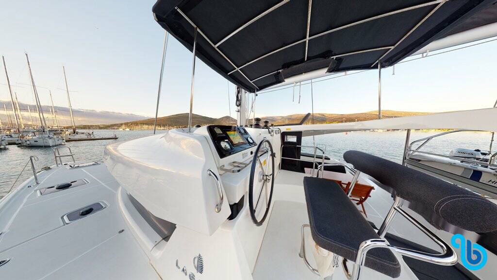 Lagoon 42, 