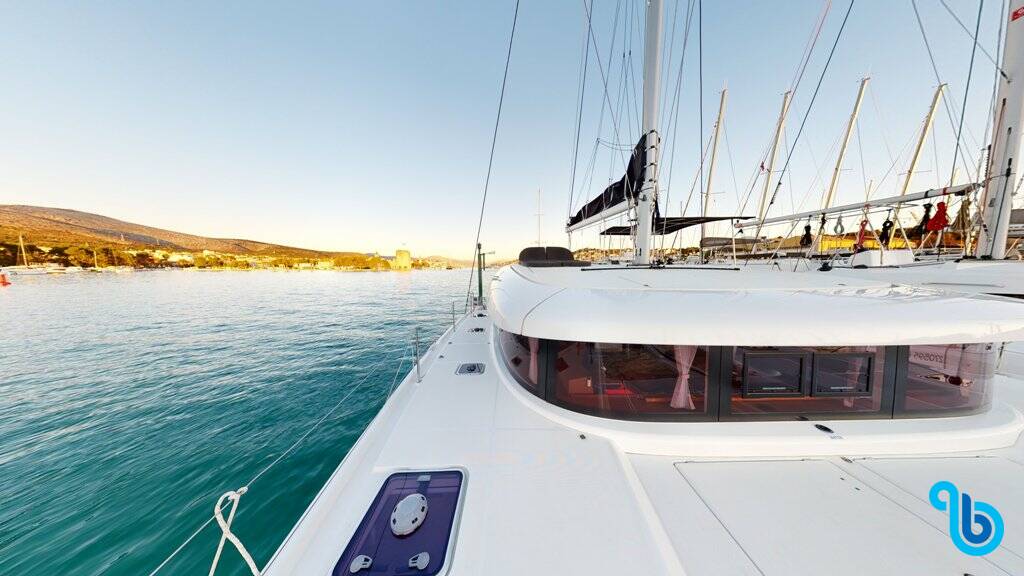 Lagoon 42, 