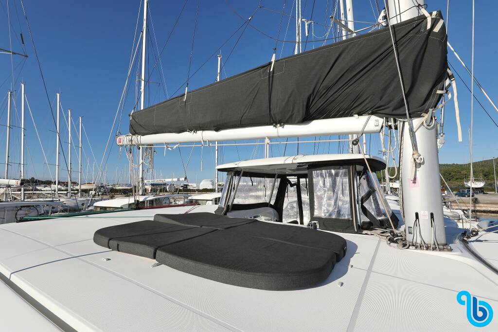 Lagoon 42, Fat Cat