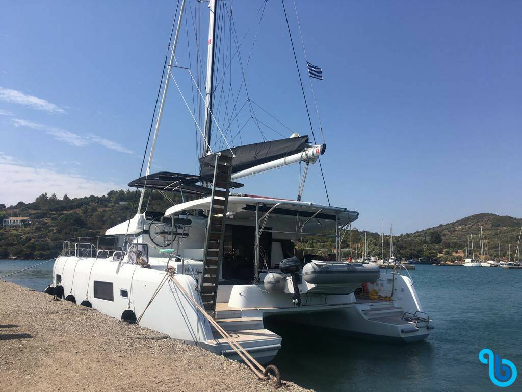 Lagoon 42, AC, Generator