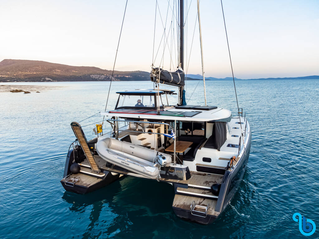 Lagoon 42, Casta Diva VIP-equipped (AC/Gen/Watermaker)