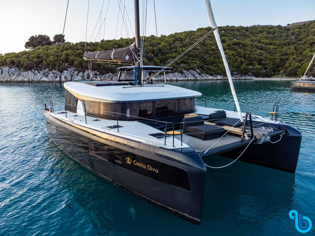 Lagoon 42, Casta Diva VIP-equipped (AC/Gen/Watermaker)