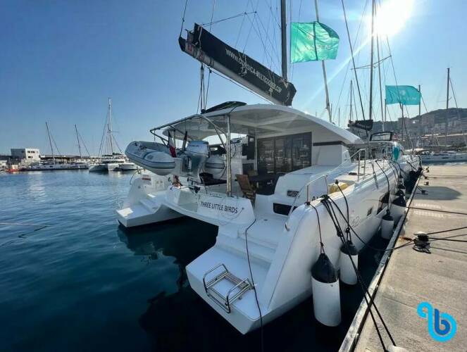 Lagoon 42 THREE LITTLE BIRDS