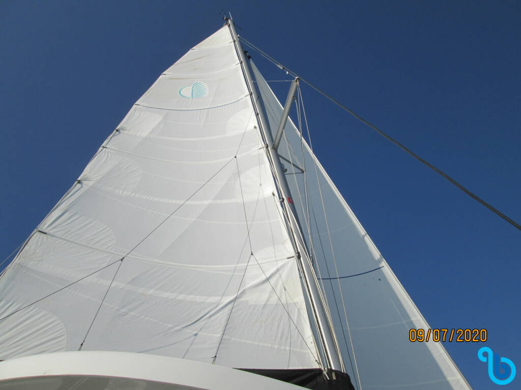 Lagoon 42, Aria