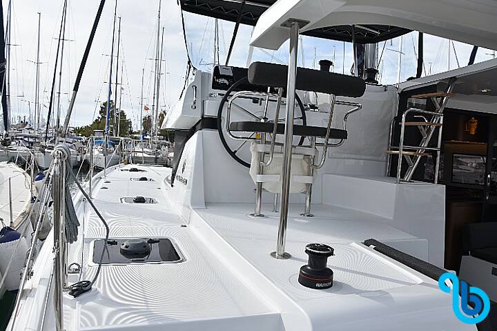 Lagoon 42, Arion