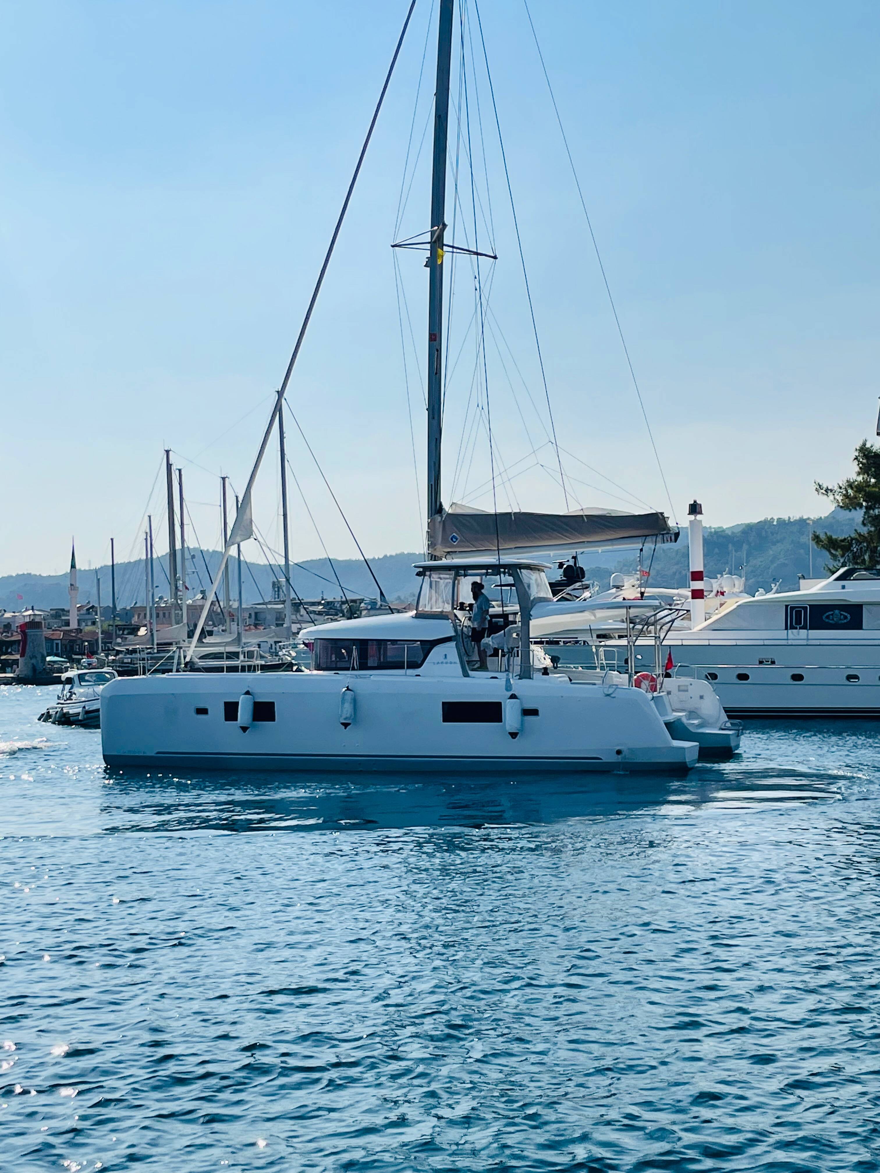 Lagoon 42, Liquid Asset