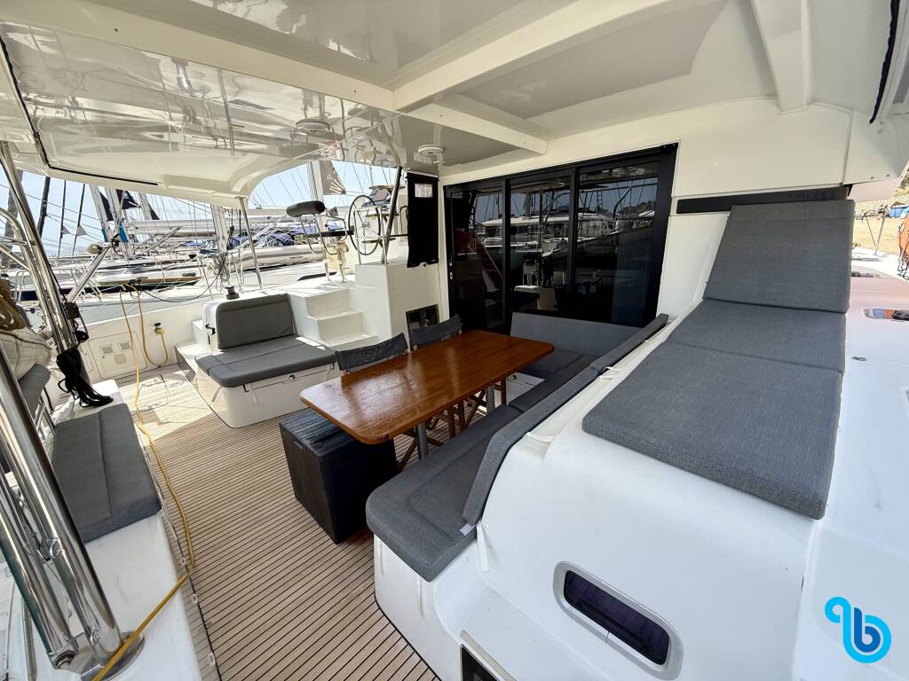 Lagoon 42, The Key of Joy