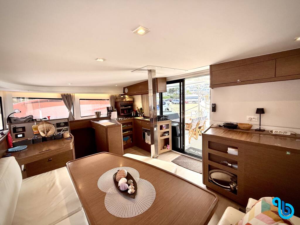 Lagoon 42, The Key of Joy