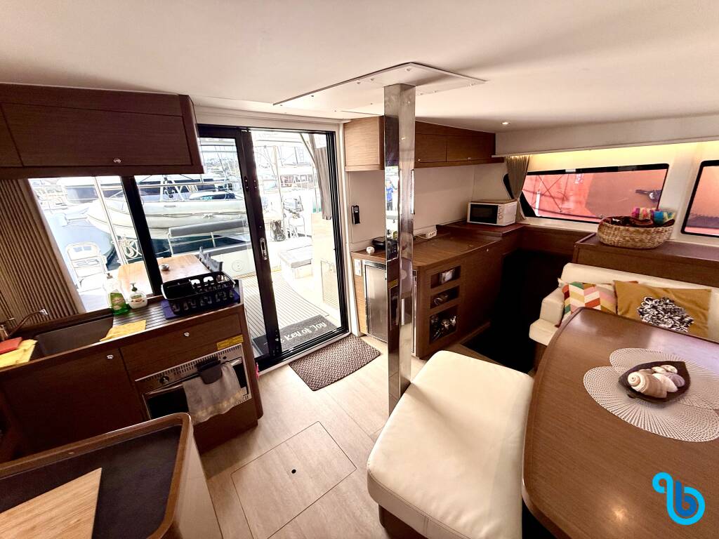 Lagoon 42, The Key of Joy