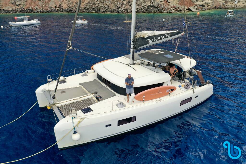 Lagoon 42, The Key of Joy