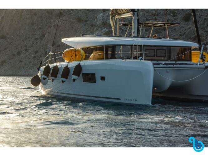Lagoon 42 AENAOS