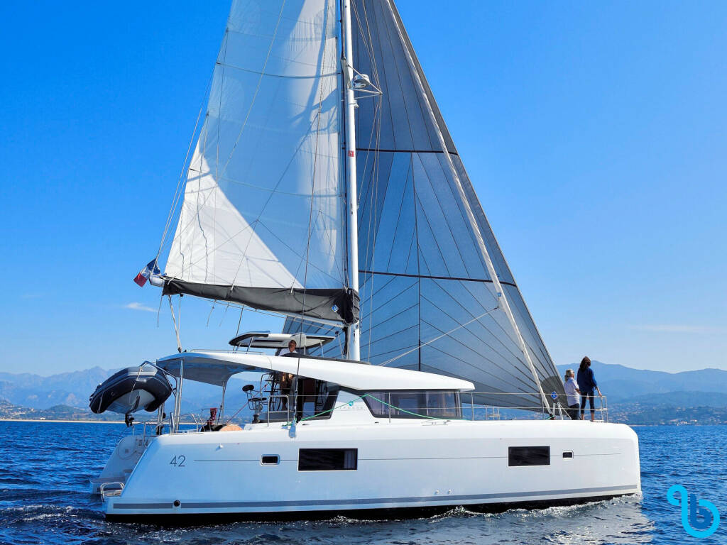 Lagoon 42, Reborn