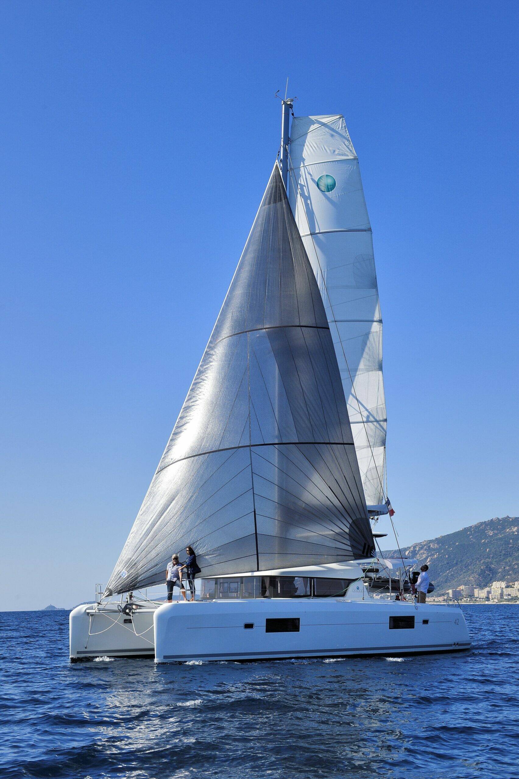 Lagoon 42, Reborn