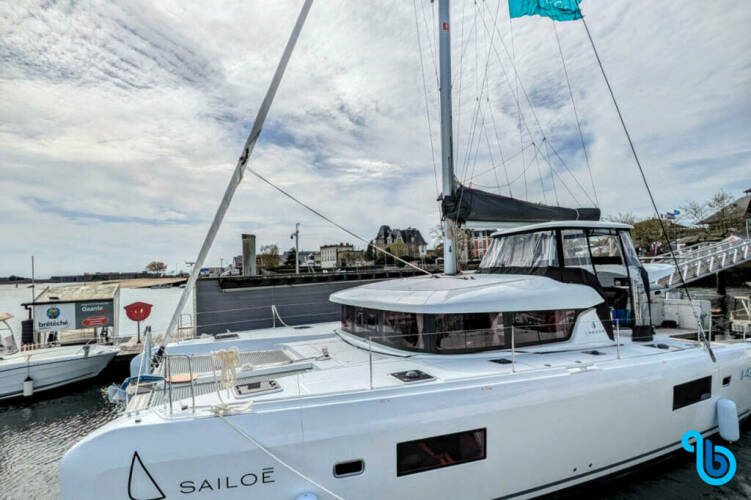 Lagoon 42