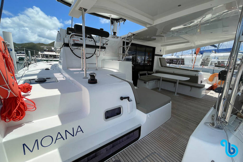 Lagoon 42, Moana