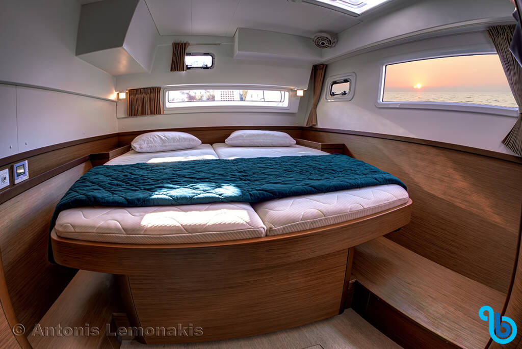 Lagoon 42, 