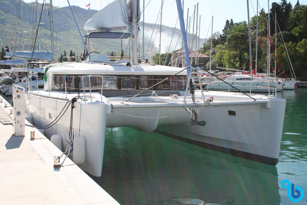 Lagoon 450 F, Claudia III 