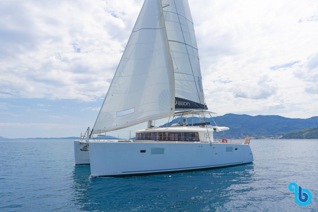 Lagoon 450  Fly A, 