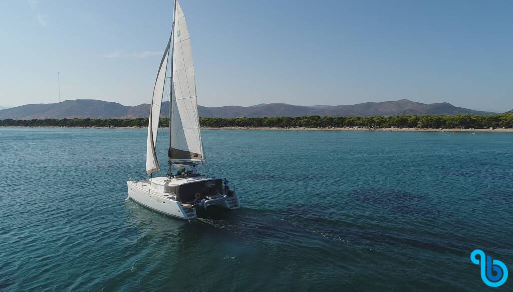 Lagoon 450 Fly, IRIS IV 