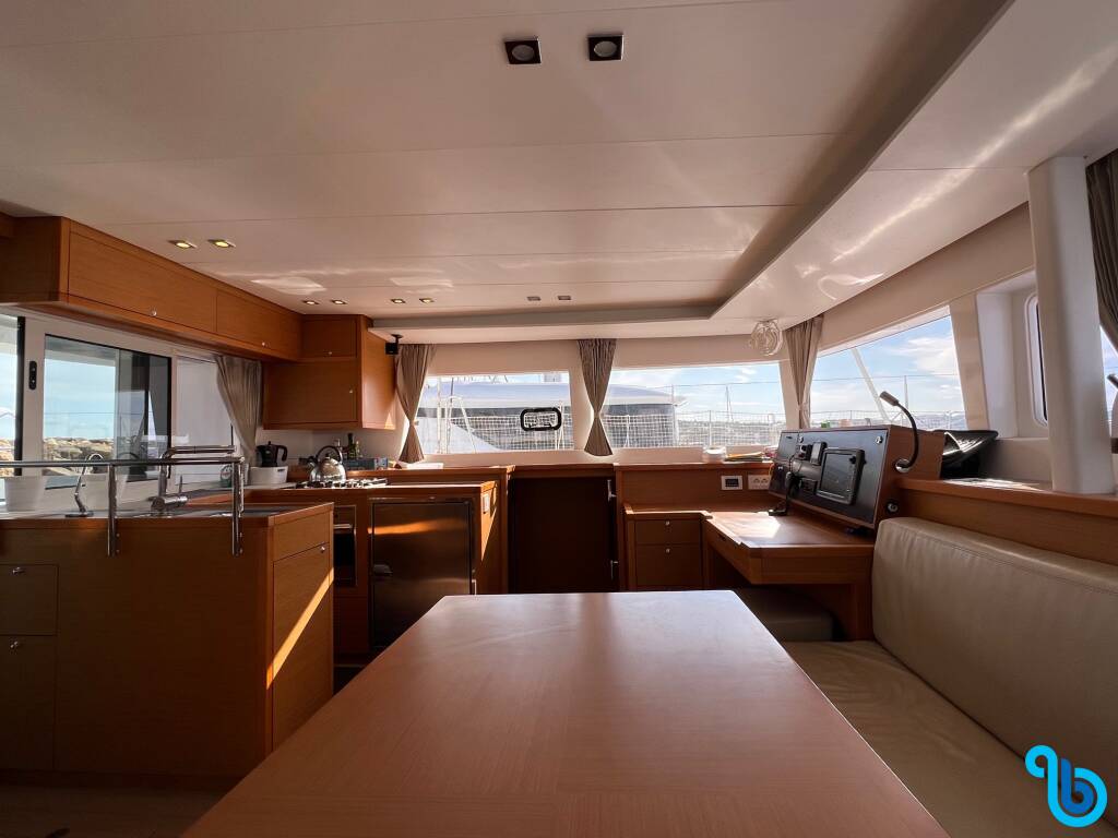 Lagoon 450  Flybridge, Ocean Mares