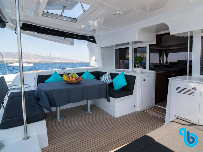 Lagoon 450  Flybridge, 