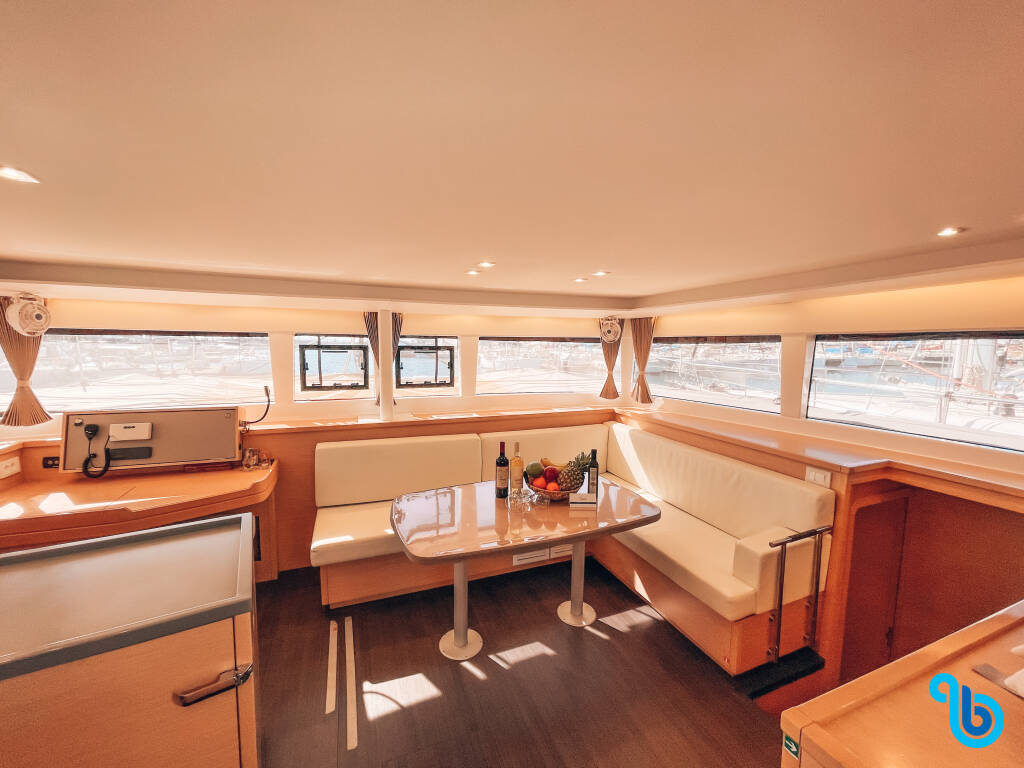 Lagoon 450 Sport, Satyam Melody