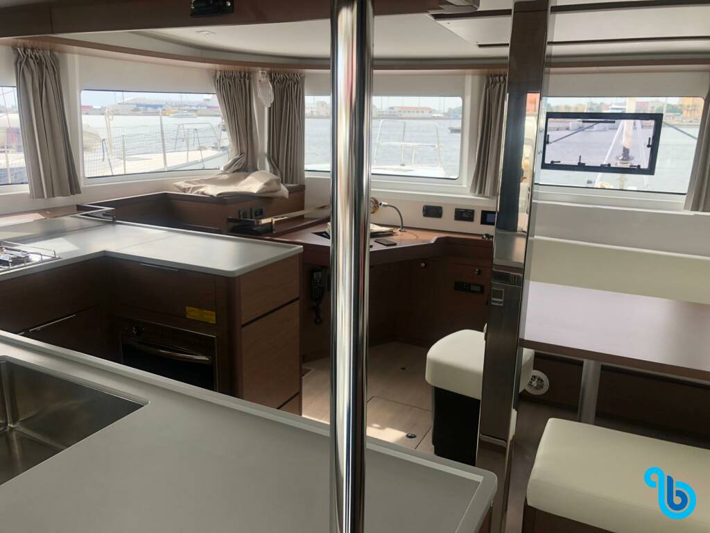 Lagoon 46, Airconditioned " Terra Sarda "