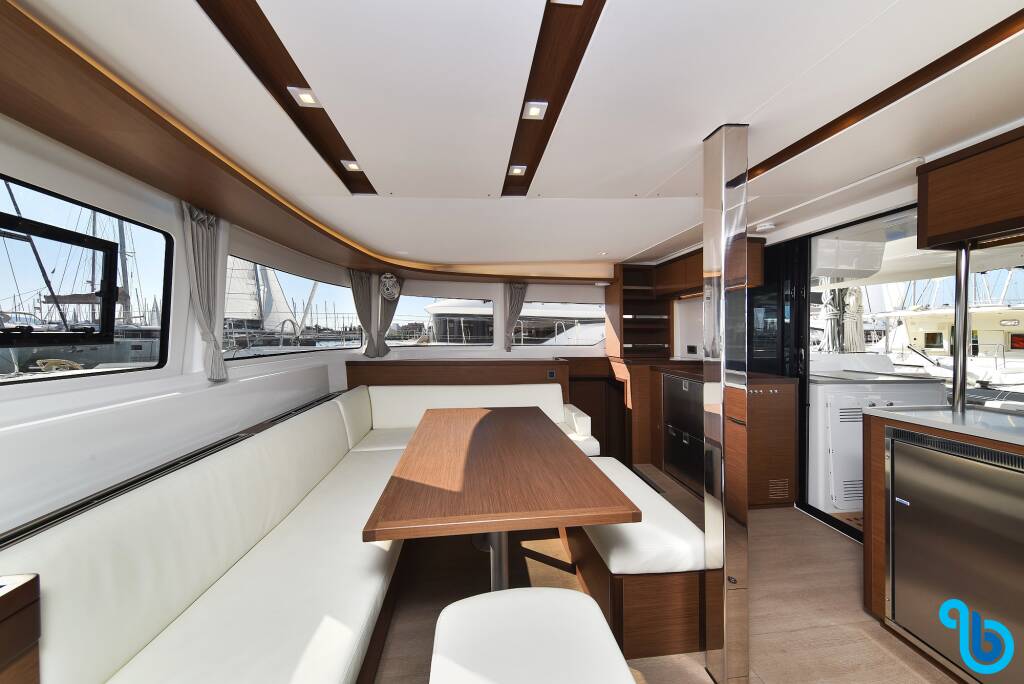 Lagoon 46_, Majestic