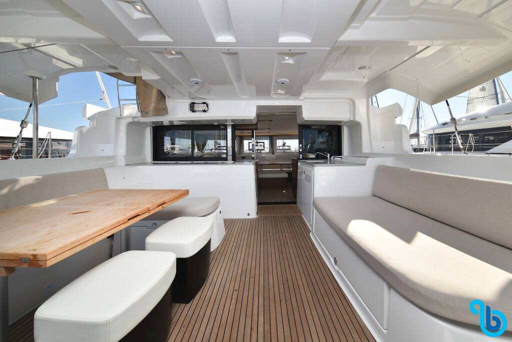 Lagoon 46_, Majestic