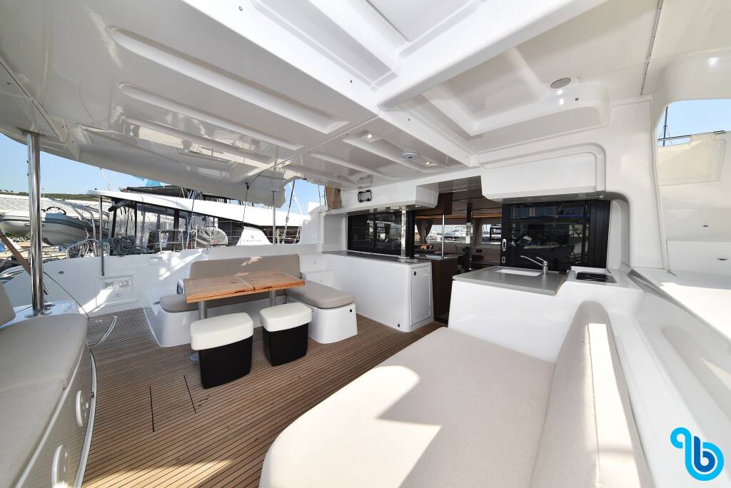 Lagoon 46_, Majestic