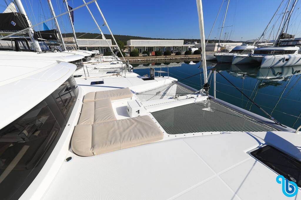 Lagoon 46_, Majestic