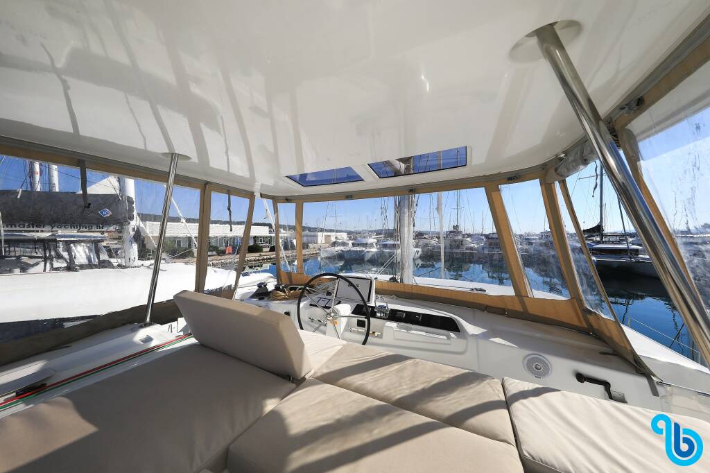 Lagoon 46_, Majestic