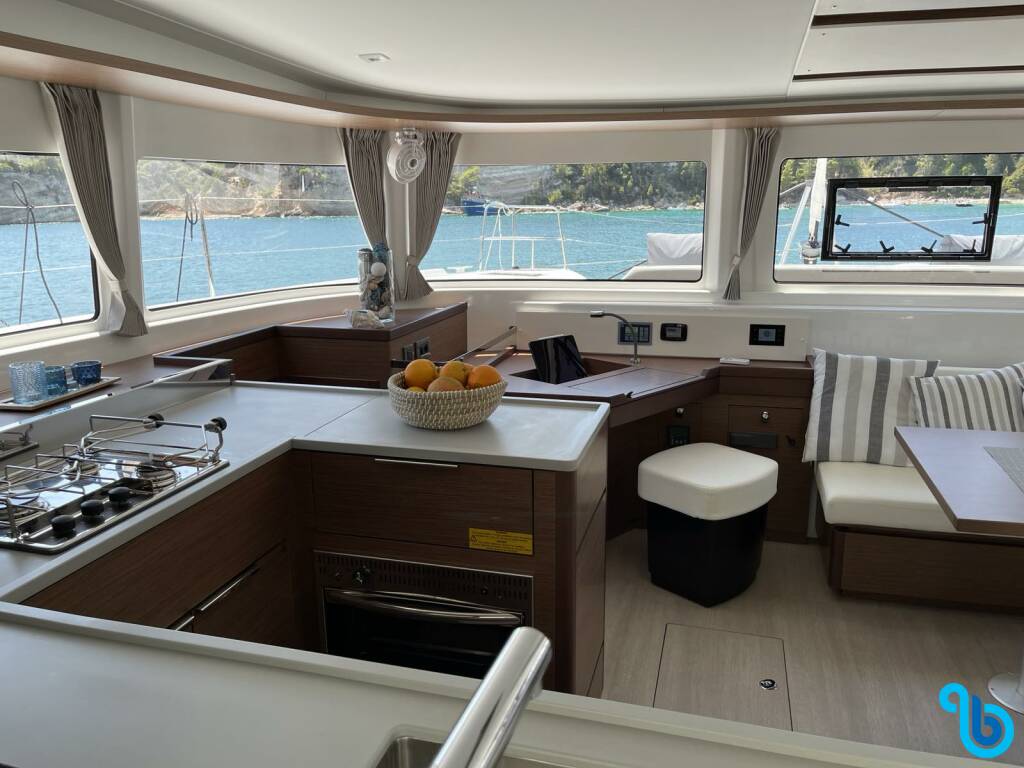 Lagoon 46, Grand Blue