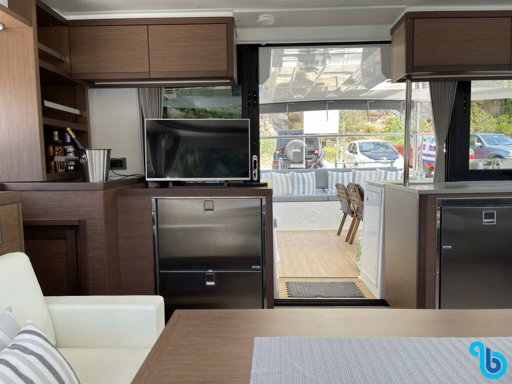 Lagoon 46, Grand Blue