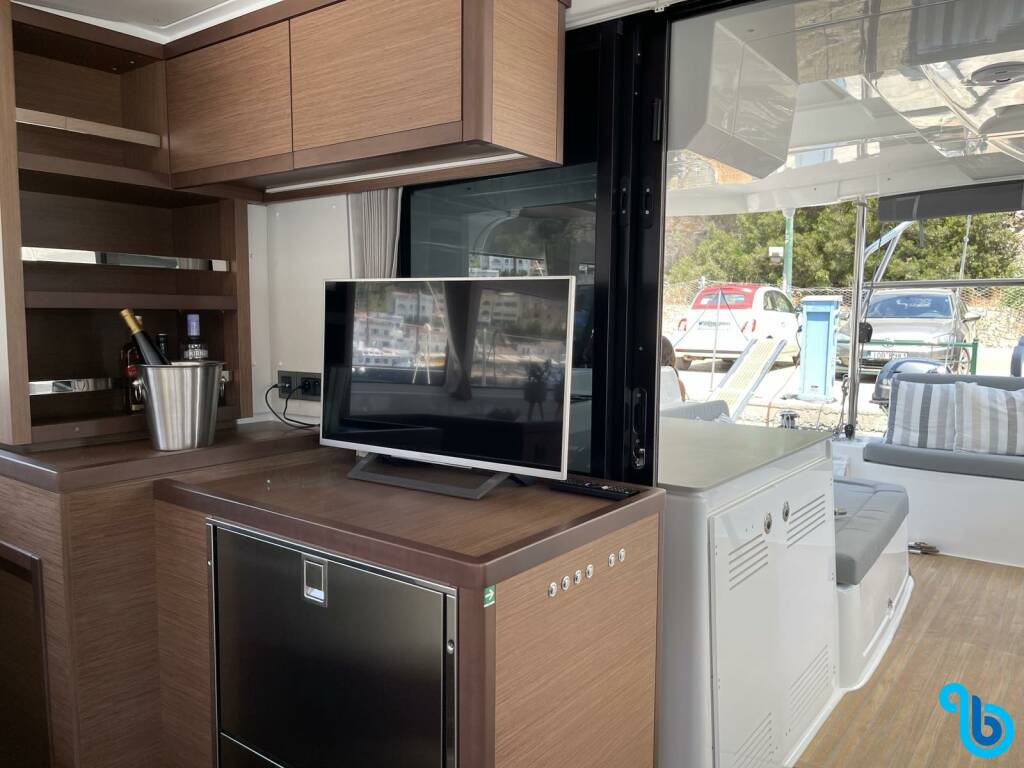 Lagoon 46, Grand Blue