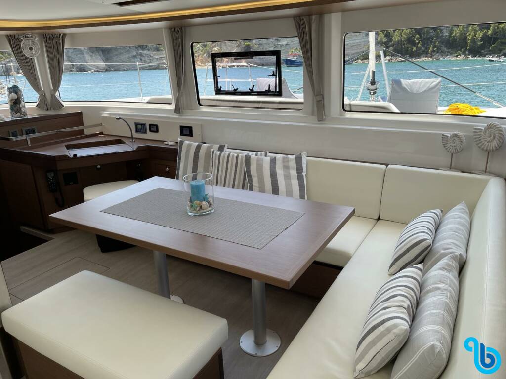 Lagoon 46, Grand Blue