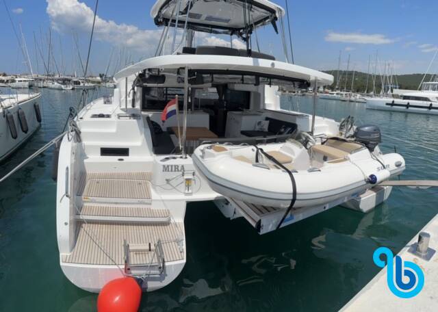 Lagoon 46 , 