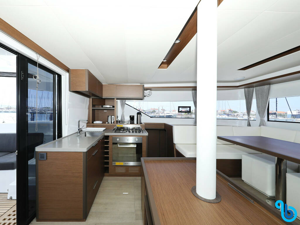 Lagoon 50, High Life