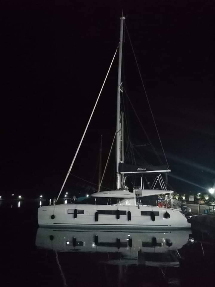 Lagoon 50 , MINOS