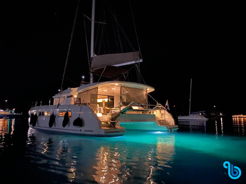 Lagoon 50, VICTORIA (VIP EQUIPPED, Generator, Air-condition, Watermaker, Teak cockpit, Underwater lights, TV, Icemaker, 2 SUP, Wifi) *Skippered only*