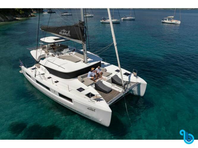 Lagoon 51 ARANEL (VIP EQUIPPED, Generator, Air-condition, Watermaker, tenderlift / bating platform, 2 SUP)