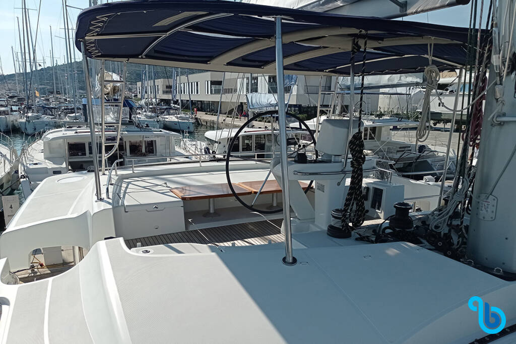 Lagoon 52 F, Saga 