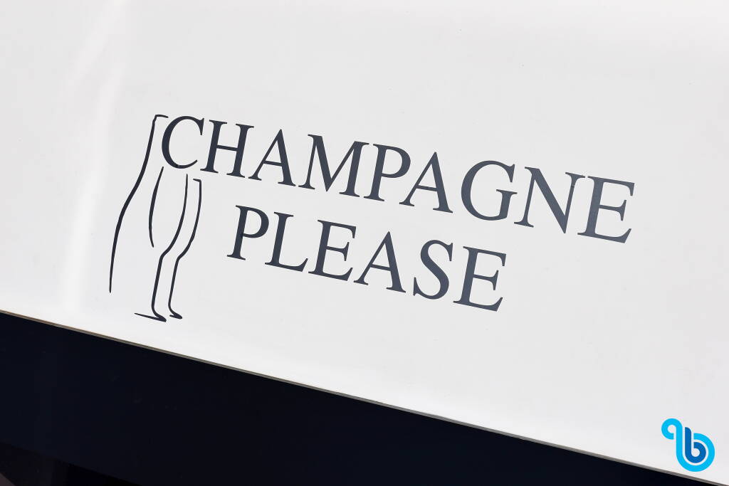 Lagoon 55, Champagne Please