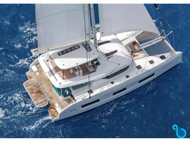 Lagoon 55  JELLYFISH