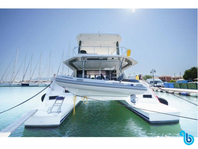 Leopard 43 PC Motor Yacht Horizon