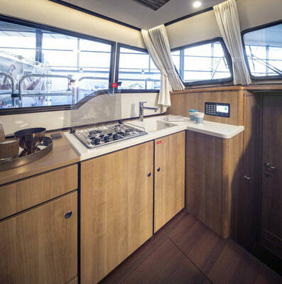 Linssen Grand Sturdy 35.0 Sedan Intero, La Gourmandise