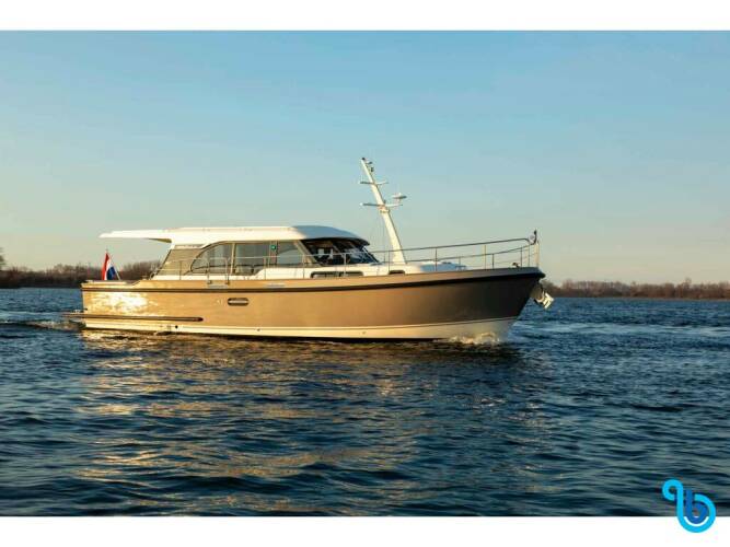 Linssen Grand Sturdy 40.0 Sedan, Luna Amanda