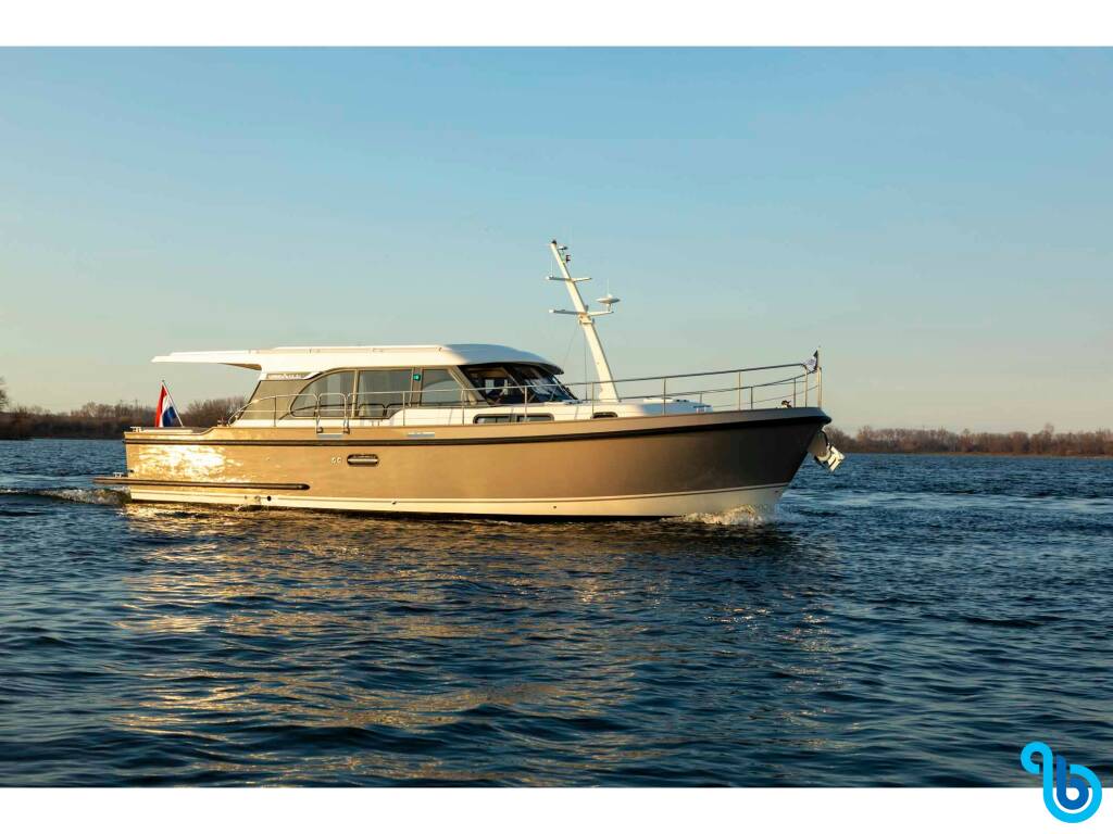 Linssen Grand Sturdy 40.0 Sedan, Luna Amanda