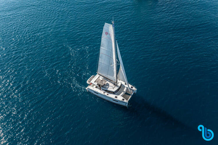 Lucia 40 RELAX PLANET