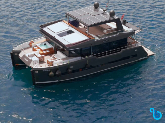 Luxury Catamaran | BRISE